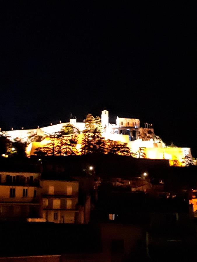 Les Mirabelles Chambres D'Hotes Sisteron Buitenkant foto